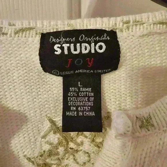 Studio Joy Beaded Christmas Sweater Size L - Picture 2 of 4